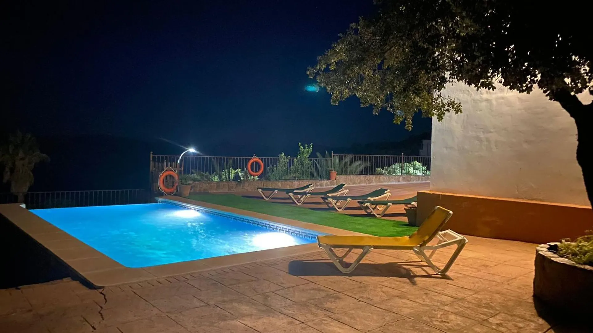 Chalet En Villaharta Con Piscina